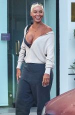 NICOLE MURPHY Out for Lunch with a Friend at Sugarfish in Los Angeles 08/01/2024
