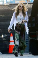 PARIS JACKSON Returns Some Clothes at Dior Store on Rodeo Drive in Beverly Hills 08/01/2024