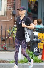 POM KLEMENTIEFF Shopping at Lululemon Store in New York 08/19/2024