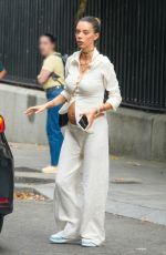 Pregnant ALEJANRA RUBIO Out and About in Madrid 08/26/2024