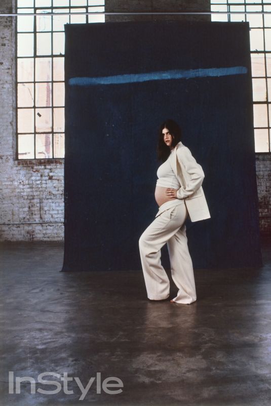 Pregnant ALEXANDRA DADDARIO for InStyle Mexico, September 2024