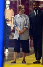 SARAH PAULSON Out and About in New York 08/09/2024