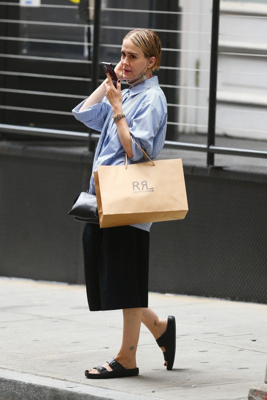SARAH PAULSON Out and About in New York 08/09/2024