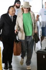 SIGOURNEY WEAVIER Catching Flight Out of LAX Airport 08/17/2024