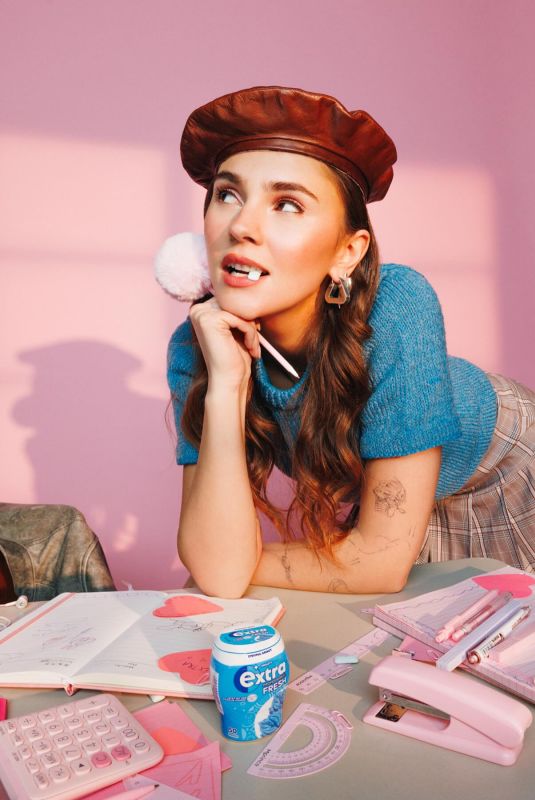 STEFANIE GIESINGER for Wrigley