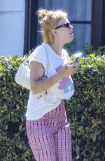 TALLULAH WILLIS Arrives at a Friend
