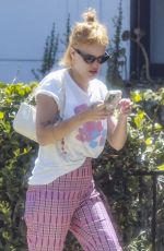 TALLULAH WILLIS Arrives at a Friend