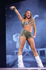 TATE MCRAE Performs at Madison Square Garden in New York 08/22/2024