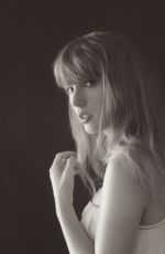 TAYLOR SWIFT - The Tortured Poets Department 2024