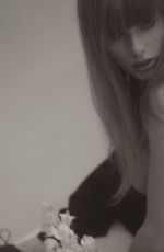 TAYLOR SWIFT - The Tortured Poets Department 2024