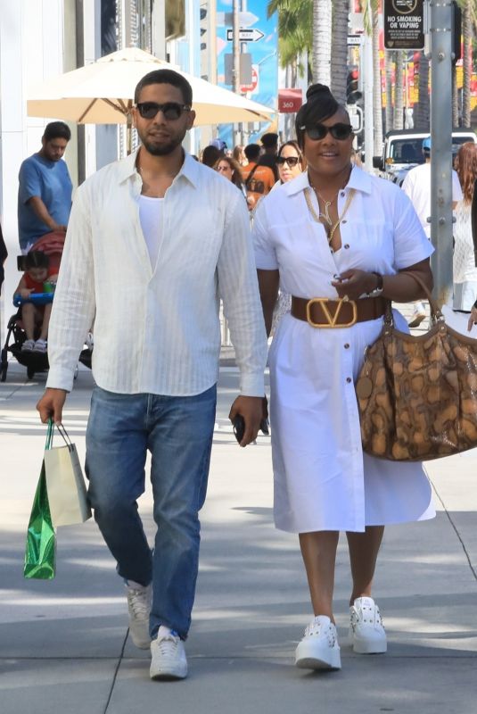 VIVICA A. FOX Leaves Gucci Osteria in Beverly Hills 07/31/2024