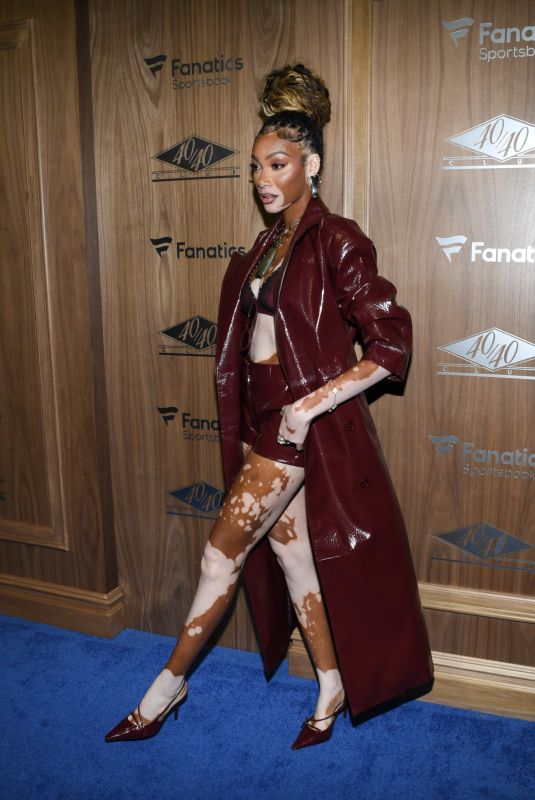 WINNIE HARLOW at Fanatics Fest NYC 2024 at Javits Center in New York 08/17/2024