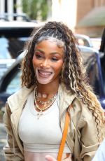 WINNIE HARLOW Heading to Dover Street Market in New York 08/20/2024