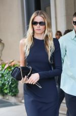ABBEY LEE KERSHAW Leaves Her Hotel at Milan Fashion Week 09/20/2024