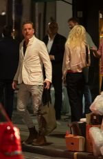 ALISON MOSSHART Enjoys a Cigarette at Groucho in London 09/03/2024