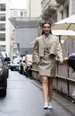 AMY JACKSON Arrives at Del Core Fashion Show at Milan Fashion Week 09/18/2024