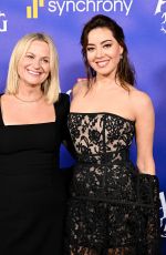 AMY POEHLER at Agatha All Along Premiere at El Capitan Theatre in Los Angeles 09/16/2024