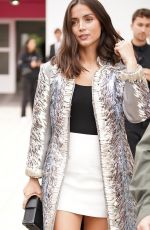 ANA DE ARMAS Arrives to Presented LVMH Awards at Louis Vuitton Foundation in Paris 09/10/2024