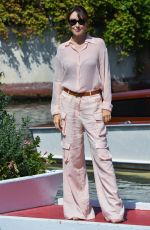 ANITA CAPRIOLI Arrives at Hotel Excelsior in Venice 09/01/2024