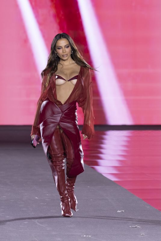 ANITTA at Le Defile L