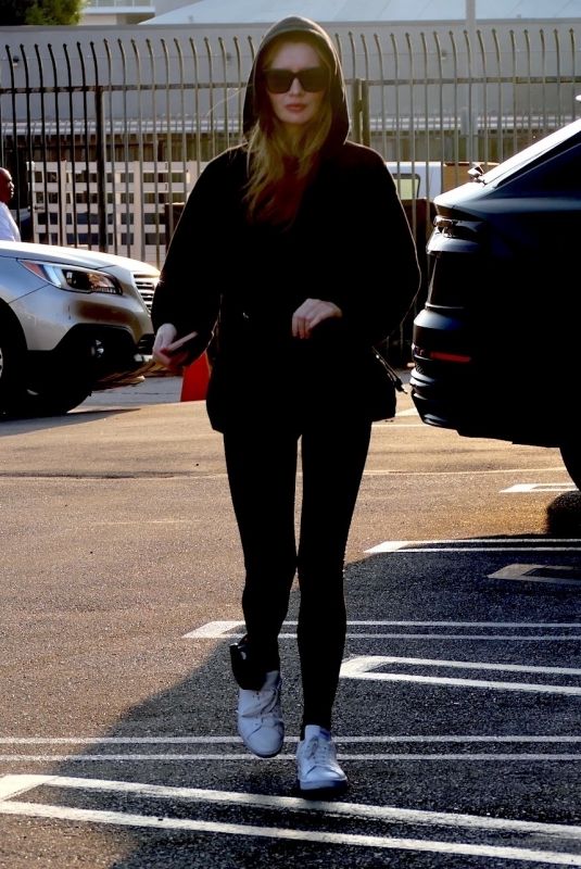 ANNA DELVEY Arrives at DWTS Rehearsals Studios in Los Angeles 09/15/2024