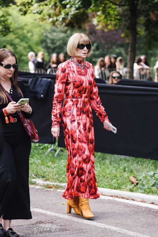 ANNA WINTOUR Arrives at Gucci Show at Milan Fashion Week 09/20/2024