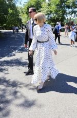 ANNA WINTOUR Arrives at Off-White Show at New York Fashion Week 09/08/2024