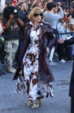ANNA WINTOUR Arrives at Tommy Hilfiger Fsahion Show in New York 09/08/2024