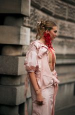 ANNABELLE HOY Arrives at Simone Rocha Show at London Fashion Week 09/15/2024