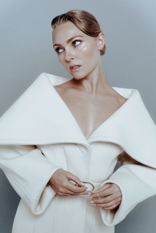 ANNASOPHIA ROBB for Numero Netherlands, September 2024