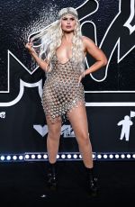 ASHLEE KEATING at 2024 MTV Video Music Awards in New York 09/11/2024