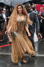 CARDI B Arrives at Rabanne Show at Paris Fashion Week 09/25/2024