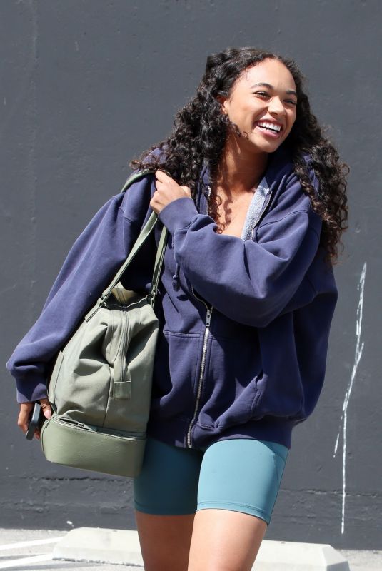 CHANDLER KINNEY Leaves Dancing With The Stars Practice in Los Angeles 09/14/2024