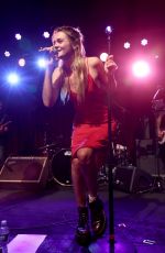 CHARLOTTE LAWRENCE Performs on Stage with Smith & Watt Steakhouse in New York 09/18/2024