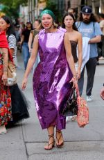 CHLOE KING Arrives at Colina Strada Fashion Show at NYFW in New York 09/06/2024