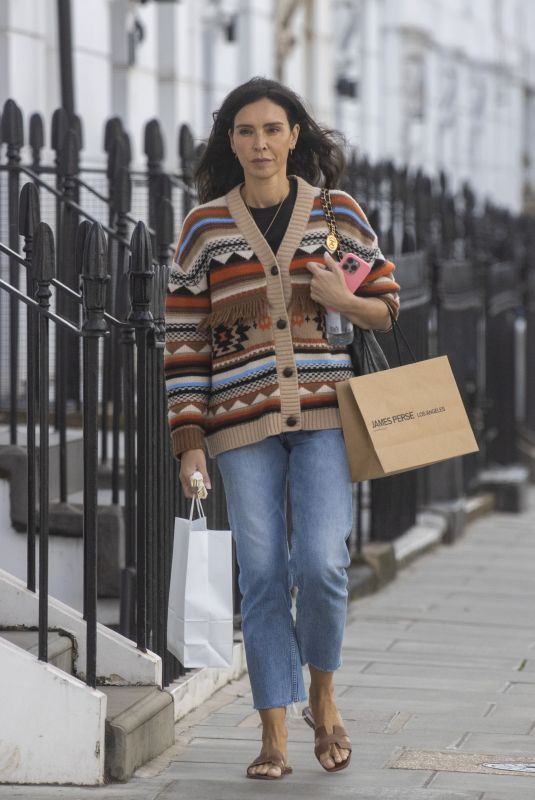 CHRISTINE LAMPARD Out Shopping in Chelsea 09/17/2024