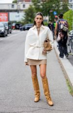 CINDY MELLO Arrives at Fendi Fashion Show in Milan 09/17/2024