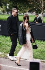 DAKOTA JOHNSON Arrives at Gucci Show at Milan Fashion Week 09/20/2024