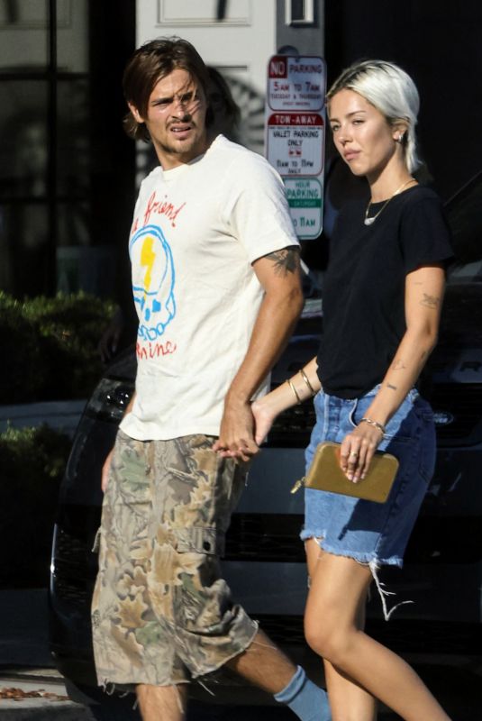 DELILAH HAMLIN and Henry Eikenberry Out for Lunch at Great White 09/07/2024