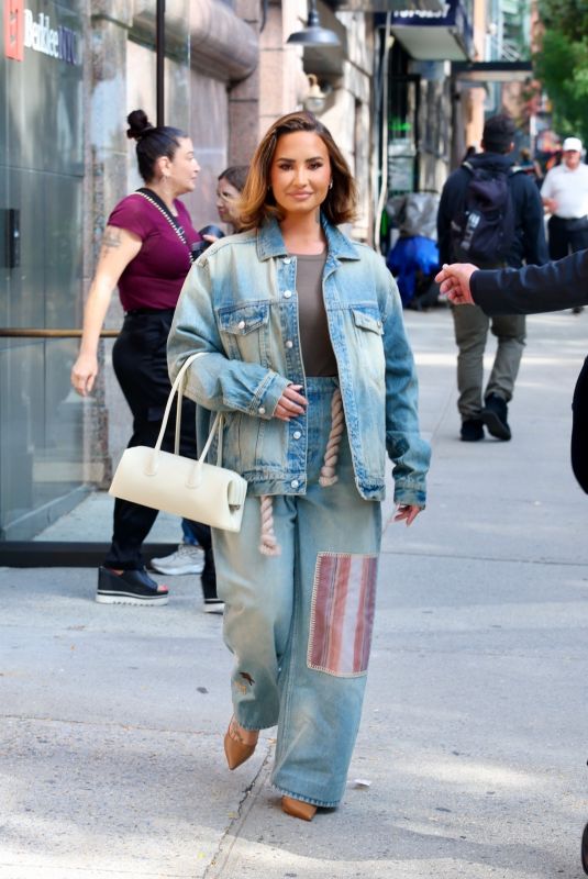 DEMI LOVATO Leaves a Recording Studio in New York 09/19/2024