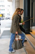 DOUTZEN KROES Arrives at Her Hotel in Milan 09/16/2024