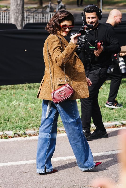 ELISA Arrives at Gucci Show at Milan Fashion Week 09/20/2024