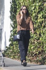 ELIZABETH OLSEN  Arrives at All Time Restaurant in Los Angeles 09/12/2024