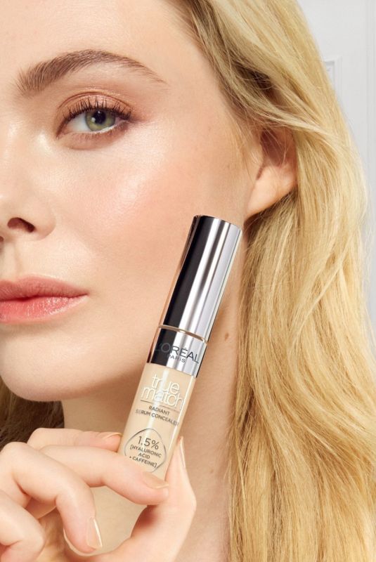 ELLE FANNING fot L