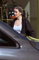 ELLIE GOULDING Leaves a Studio in London 09/20/2024