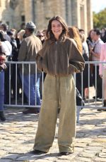 EMMA MACKEY Arrives at Loewe Spring-Summer 2025 Show at Paris Fashion Week 09/27/2024