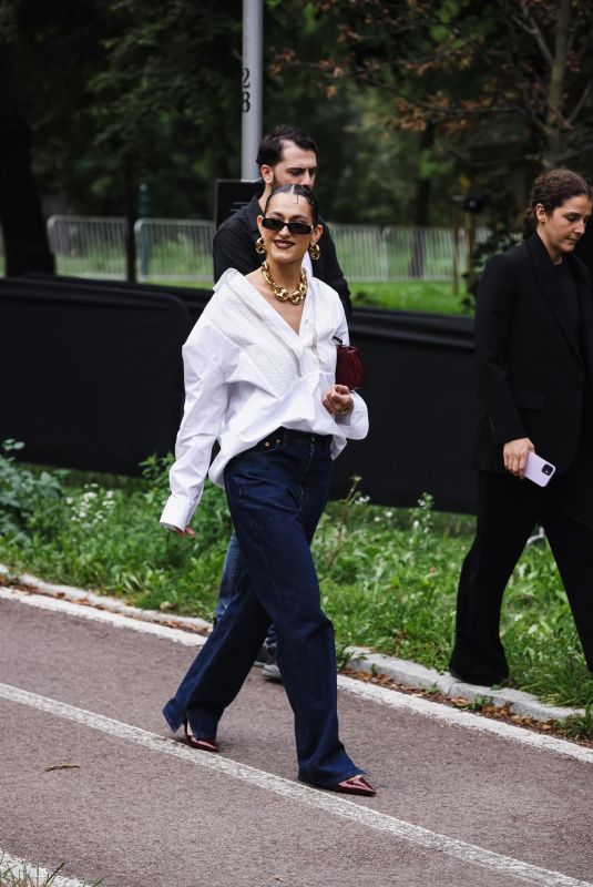 GAIA GOZZI Arrives at Gucci Show at Milan Fashion Week 09/20/2024