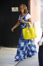 GAYLE KING Arrives at Drew Barrymore Show in New York 09/05/2024