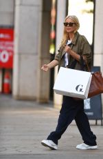 GWYNETH PALTROW Leaves Goop After a Shopping Trip in New Yotk 09/09/2024