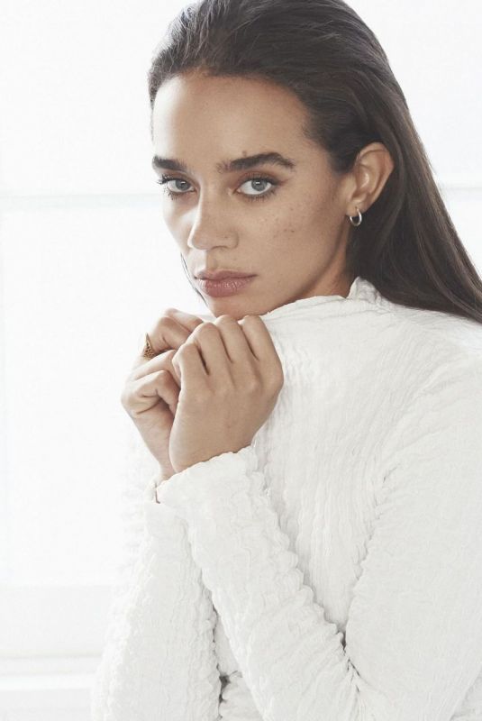 HANNAH JOHN-KAMEN at a Phostoshoot, September 2024